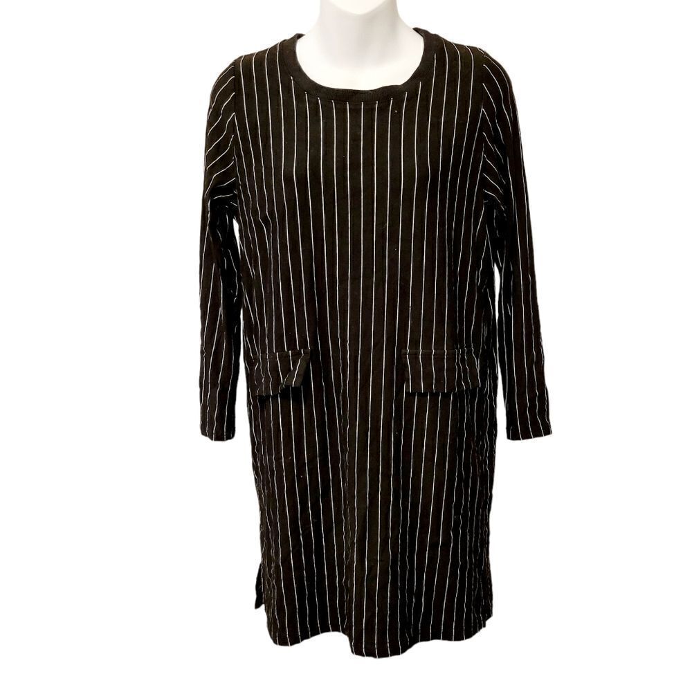 2/$20 Vintage Y2K Black & White Stripes Top Blouse Size: M